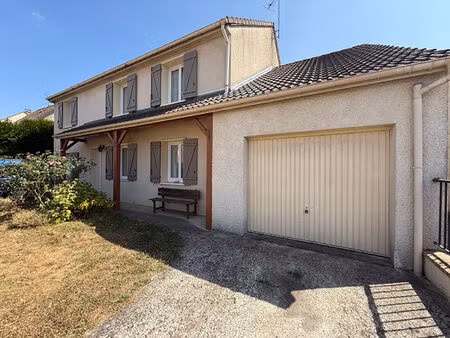 vente maison 8 pièces  170.00m²  ozoir