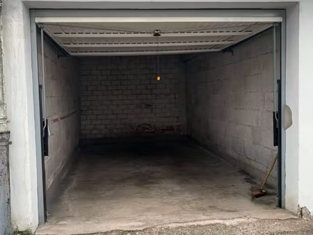 garage polygone neudorf
