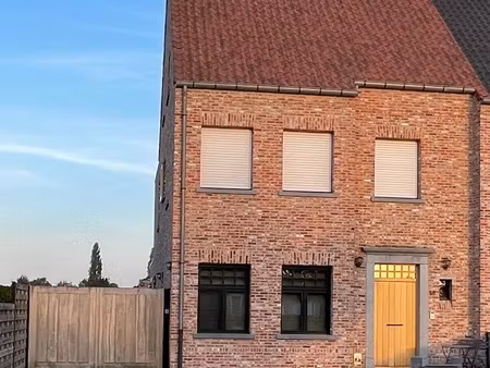 huis te koop in rijkevorsel met 3 slaapkamers
