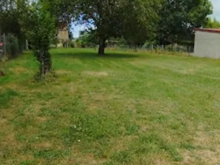 vente terrain 700 m² à yzeures-sur-creuse (37290)  24 000 €