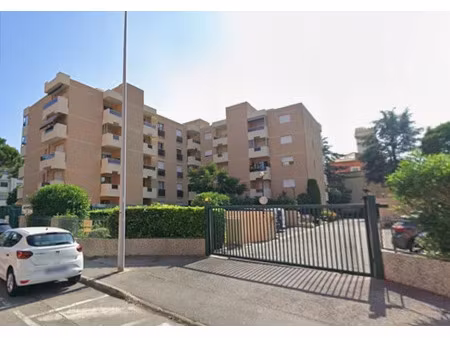 location parking à saint-laurent-du-var (06700)  98 €