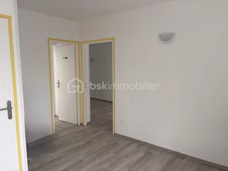 location immeuble 3 pièces 40 m² à flines-lez-raches (59148)  600 €