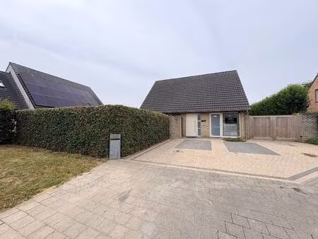 huis te koop in izegem met 4 slaapkamers