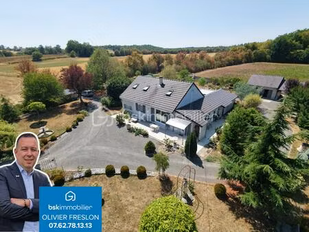 pavillon de 149 m² à avril-sur-loire