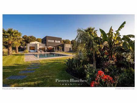 vente maison 5 pièces 176 m² nîmes (30000)