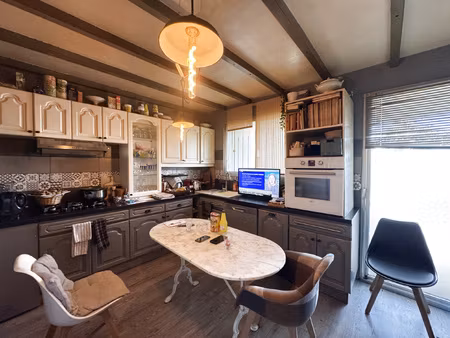 maison t6 de 176m2 environ