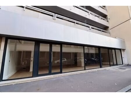 location bureaux 335 m²