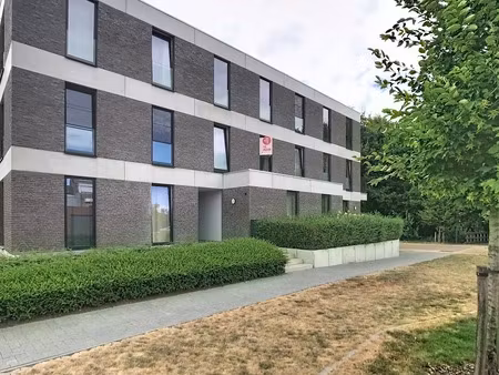 appartement te huur in burcht met 3 slaapkamers