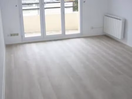 location appartement 2 pièces 47 m² à metz (57000)