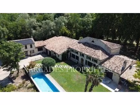maison de 13 pièces de luxe en vente à saint-émilion  france