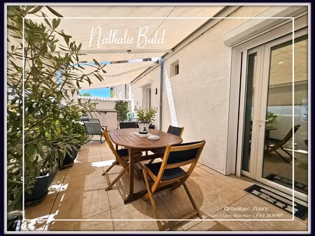 saint-chinian – maison de ville rénovée de 200m² habitable avec garage  terrasse et fort..