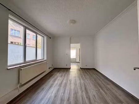 appartement 2 chambres 75 m² avec cour/jardin privatif