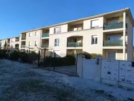 location appartement 3 pièces aux angles (30133) : à louer 3 pièces / 65m² les angles
