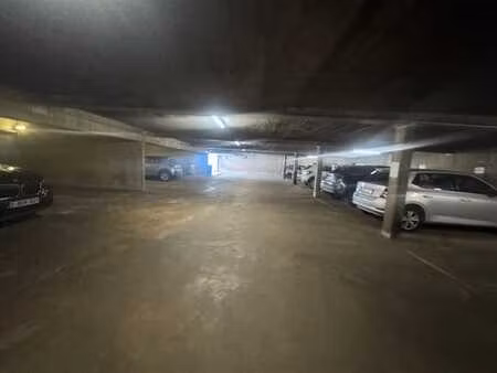 parking / garage