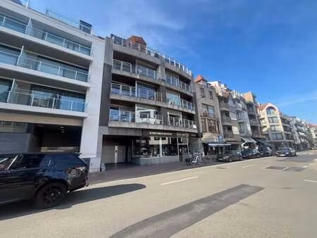non-meublé - grand appartement résidentiel avec une belle v