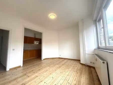 à découvrir sans tarder – bel appartement 1 chambre de ± 60