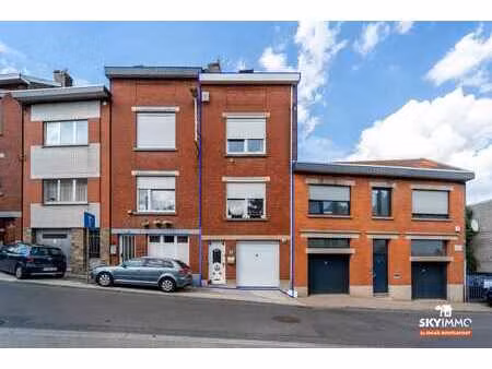 belle maison - 2ch - garage - jardin - peb d