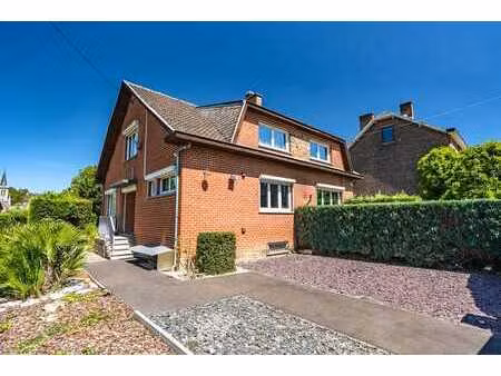 jolie villa avec profession libérale indépendante !
