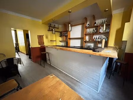 local commercial 55 m² - rue des moines