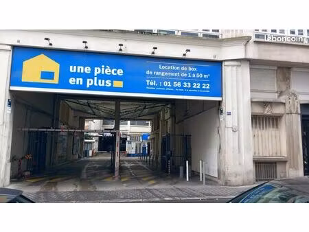 parking dans ensemble copro avec gardien24/24 proche tous commerces