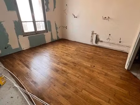 studio 18m2 dans 12eme