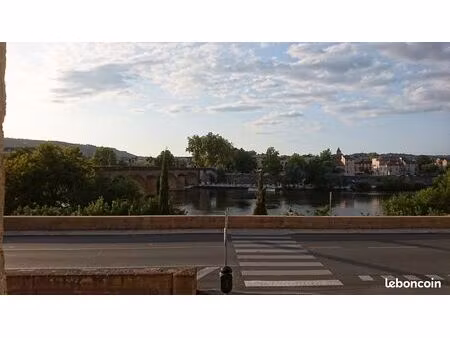 location t2 cahors