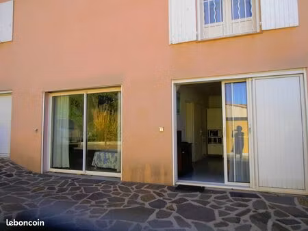 a cassis studio a louer meuble pour etudiant