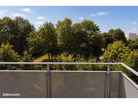 t3 61 m² avec balcon et parking - saint-priest village