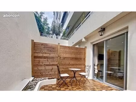 studette cannes centre 12 m2