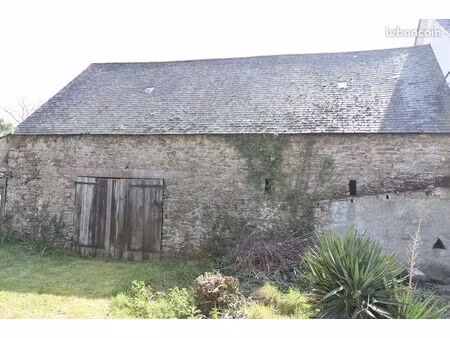 proche prinquiau - grange en pierres sur 510 m² de terrain