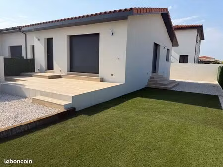 villa 3 faces neuve sur terrain 350 m2