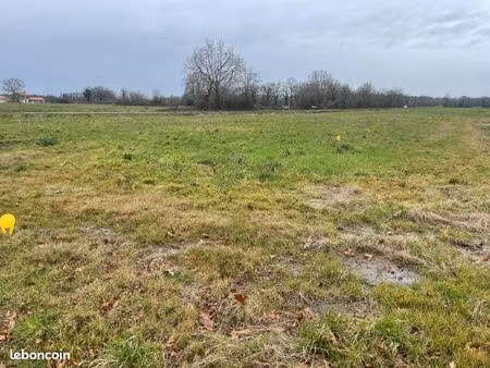 terrain 241 m² la chevroliere
