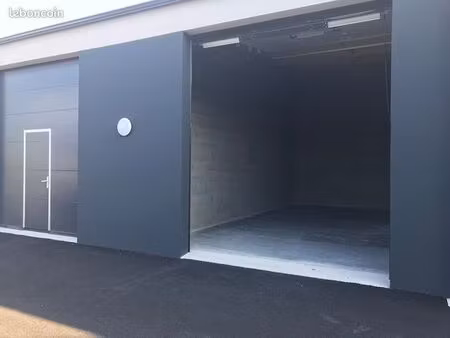cellule de stockage ou garage
