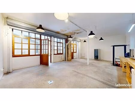local 44 m² paris