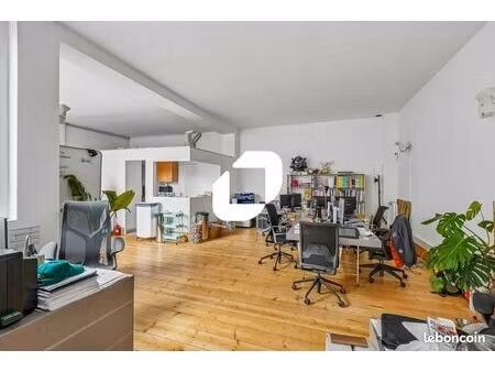 bureau 95 m²