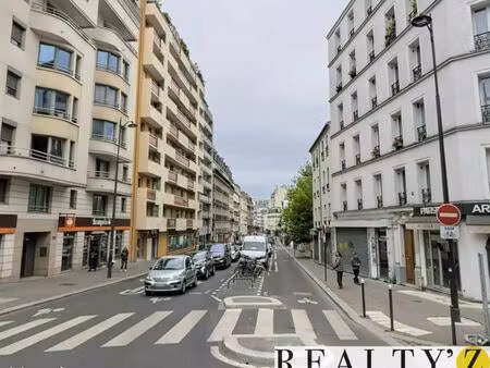 local commercial 135 m²