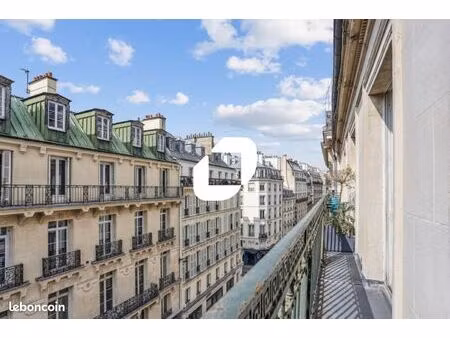 bureau 641 m²