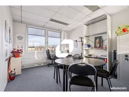 bureau 714 m²