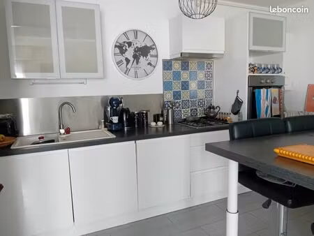 t2 immeuble ravalé