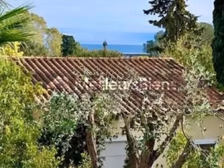 vente appartement 1 pièce 33 m² à saint-raphael (83700)  219 000 €