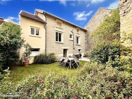 maison 7 pièces 150 m²