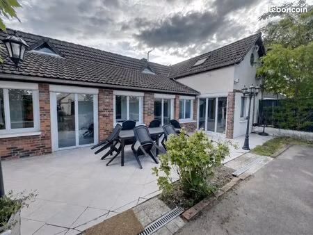 maison rénovée 100 m² + véranda 16 m² – 3 chambres – dry