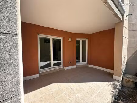 studio avec jardin et terrasse - centre de puyricard