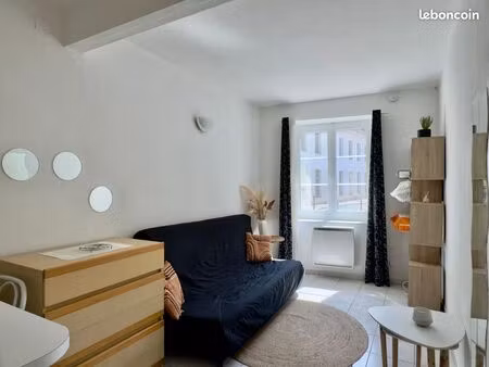 studio 1 pièce 17 m²