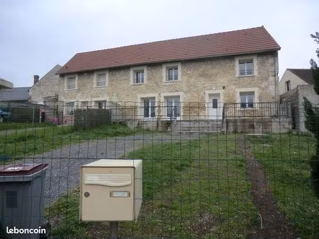 loue maison a sermoise