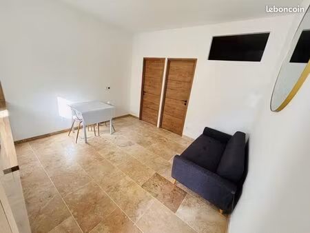 studio rdc - jardin - 04199 les mees