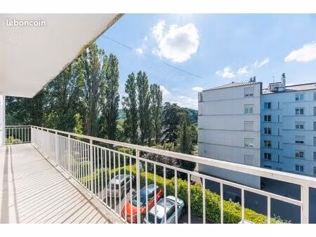 appartement 5 pièces 86 m²