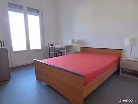 etudiant iut  ensbis logement meublé