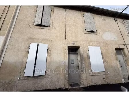 studio 100 m² chateaurenard