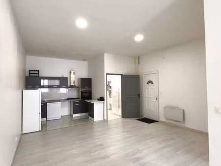 location t2 de 52 m²– centre de sury-le-comtal